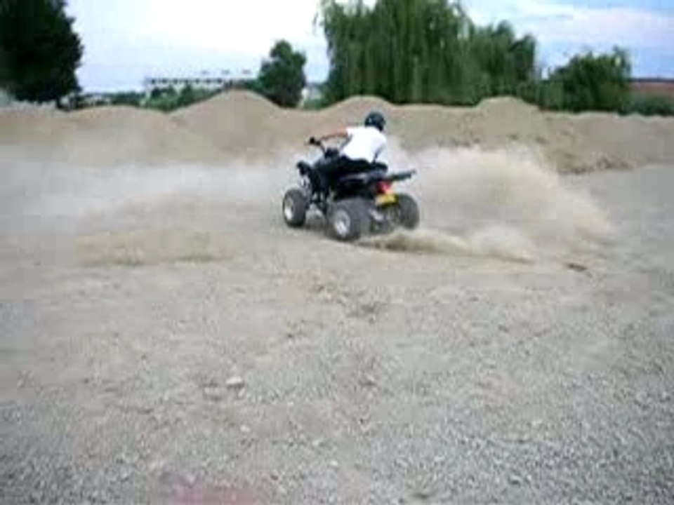 quad kymco 300