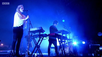 London Grammar - Sights (Glastonbury, 2017)