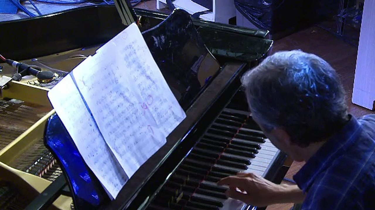 Luz Casal chante "A mi manera"