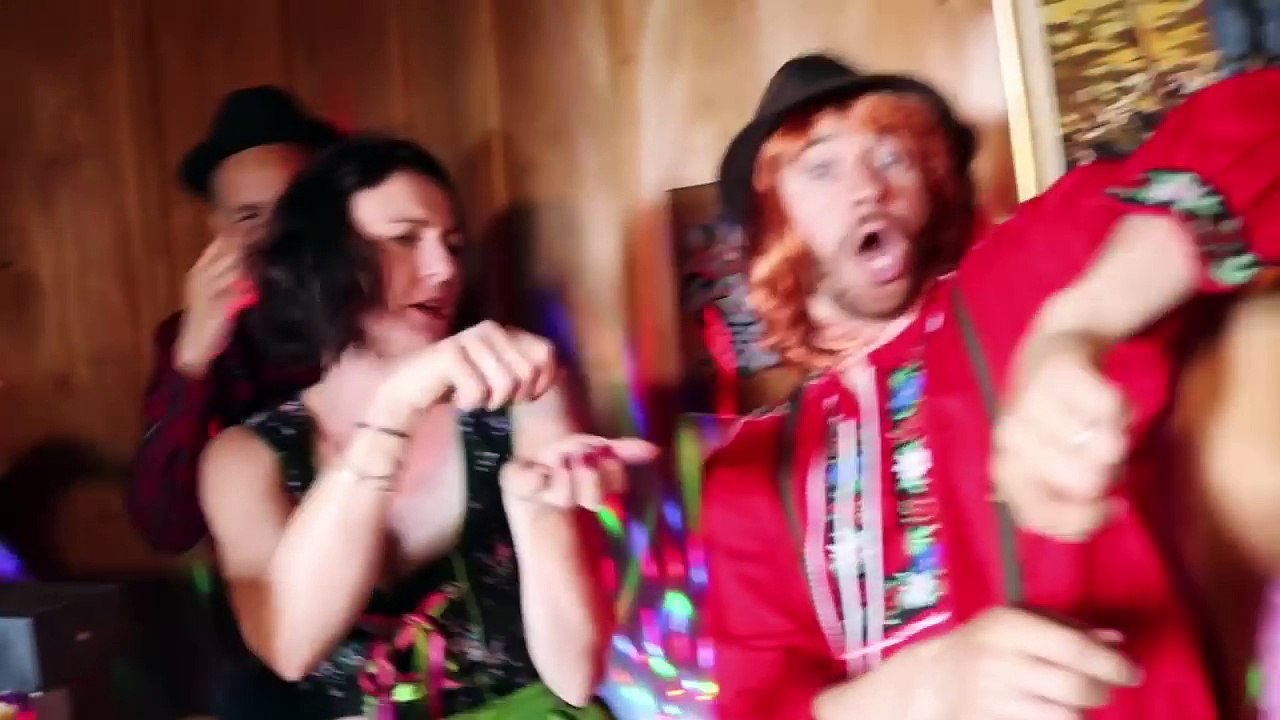 Version fromagère du titre "Sapés comme jamais" de Maître Gims