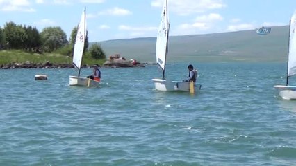 Çıldır Gölü Tarihinde İlk Kez Yelken Yarışlarına Ev Sahipliği Yaptı