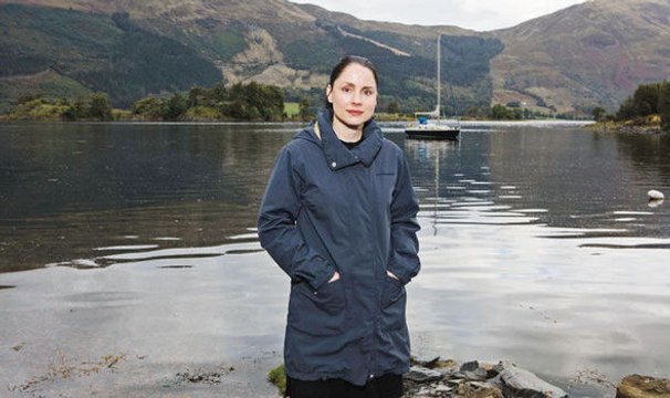 Watch The Loch (S1E4) : Online