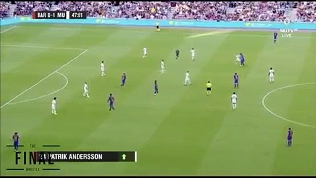 Era um simples jogo de lendas, mas Ronaldinho fez isto ao adversário