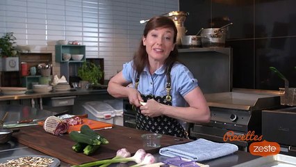 Les menus Zeste signés Marysol Foucault - Épisode 1 - Salade courgettes chaudes_sd_STREAM
