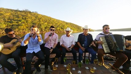 Trio Parada Dura - Vivendo Aqui No Mato