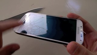 Samsung Galaxy S4 Knife Screen Scratch Test