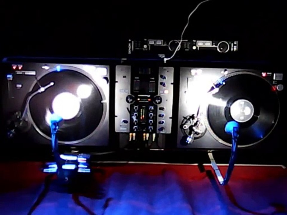 Roberto Bajlo DJ live (17)
