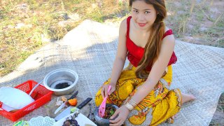 Amazing Beautiful Girl Cooking Khmer Food New Videos 2017 - Ever