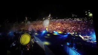 Donne impazzite concerto di Vasco Rossi Modena park 01 07 2017 Rewind lancio reggiseni