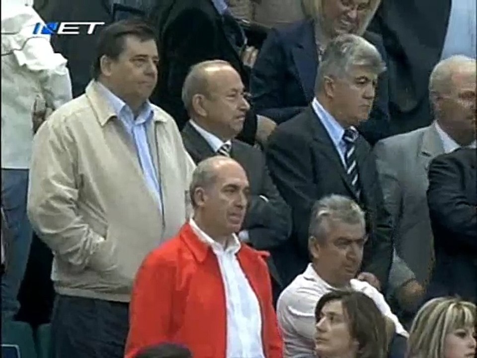 ΑΕΛ-Παναθηναϊκός 2-1 Τελικός κυπέλλου 2007-Οι πανηγυρισμοί στα αποδυτήρια