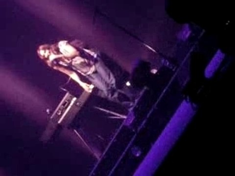 Zazie passage de J'envoie Valser...Merci Zazie !