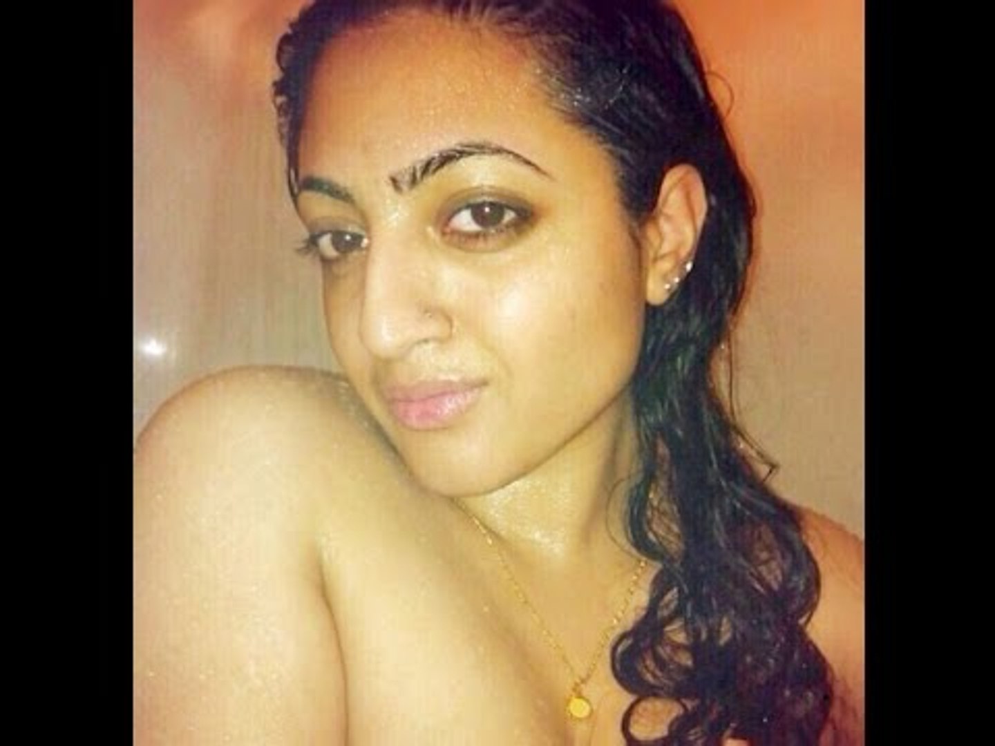 Radhika apte naked pics