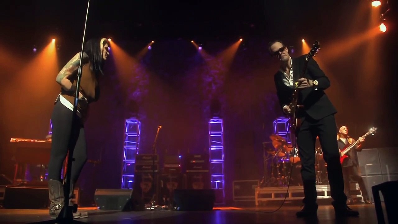 Joe Bonamassa with Beth Hart - I'll Take Care of You