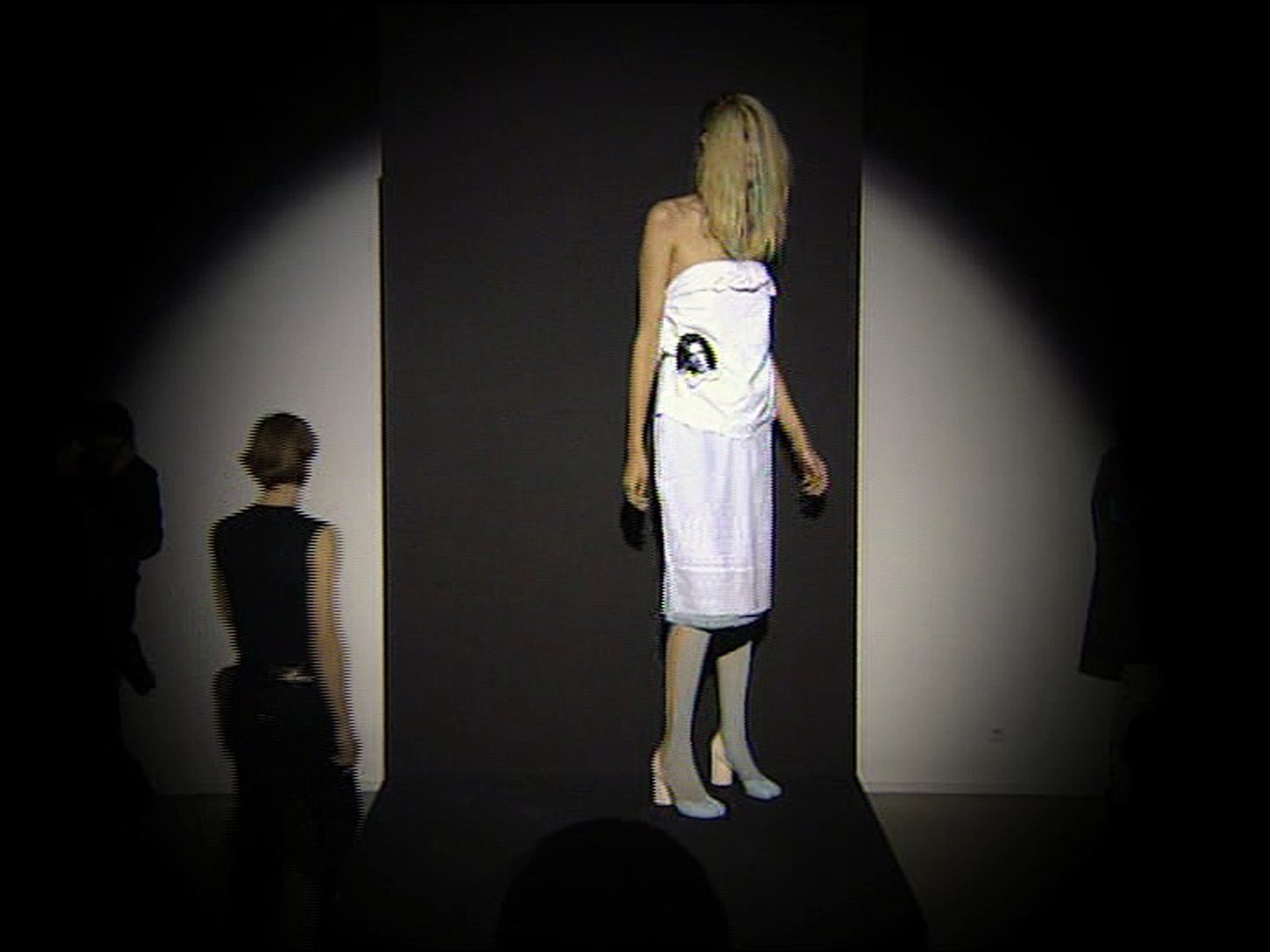 Maison Martin Margiela SS 2004 - Vidéo Dailymotion