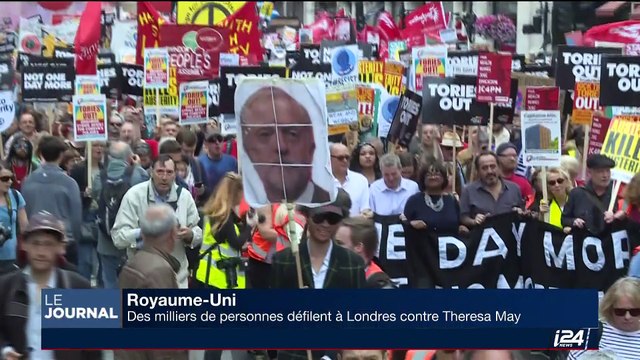 Royaume-Uni: Des milliers de Londoniens défilent contre Theresa May