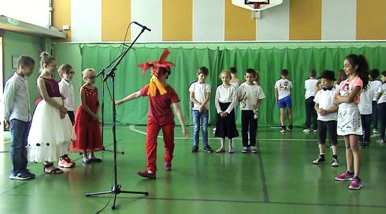 Comédie musicale des élèves de Mme Saunier "La Princesse à la gomme" Vidéo 7