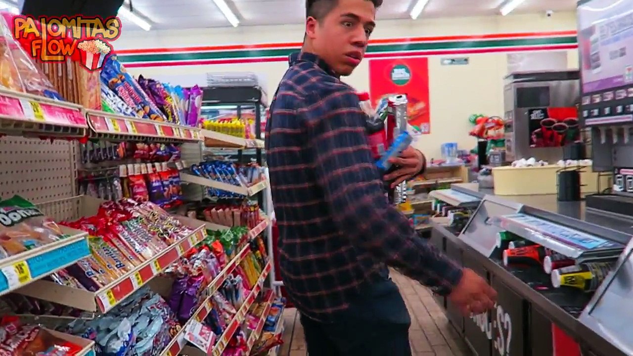 EL SUELO ES LAVA bailando en el supermercado – Reta a Sonny Batits | Palomitas Flow