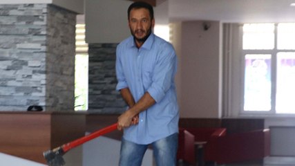 Samsun Müftülüğü'ndeki Baltalı Zanlı, "Allah-u Ekber" Diyerek Polise Saldırdı