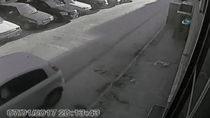 Baba ve Oğlu Ölümden Kıl Payı Böyle Kurtuldu