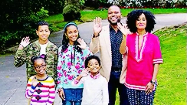 التقط صور مع عائلته ولكن بعد مشاهدة الصور تفاجئوا بوجود شيء صدمهم جميعا..!!