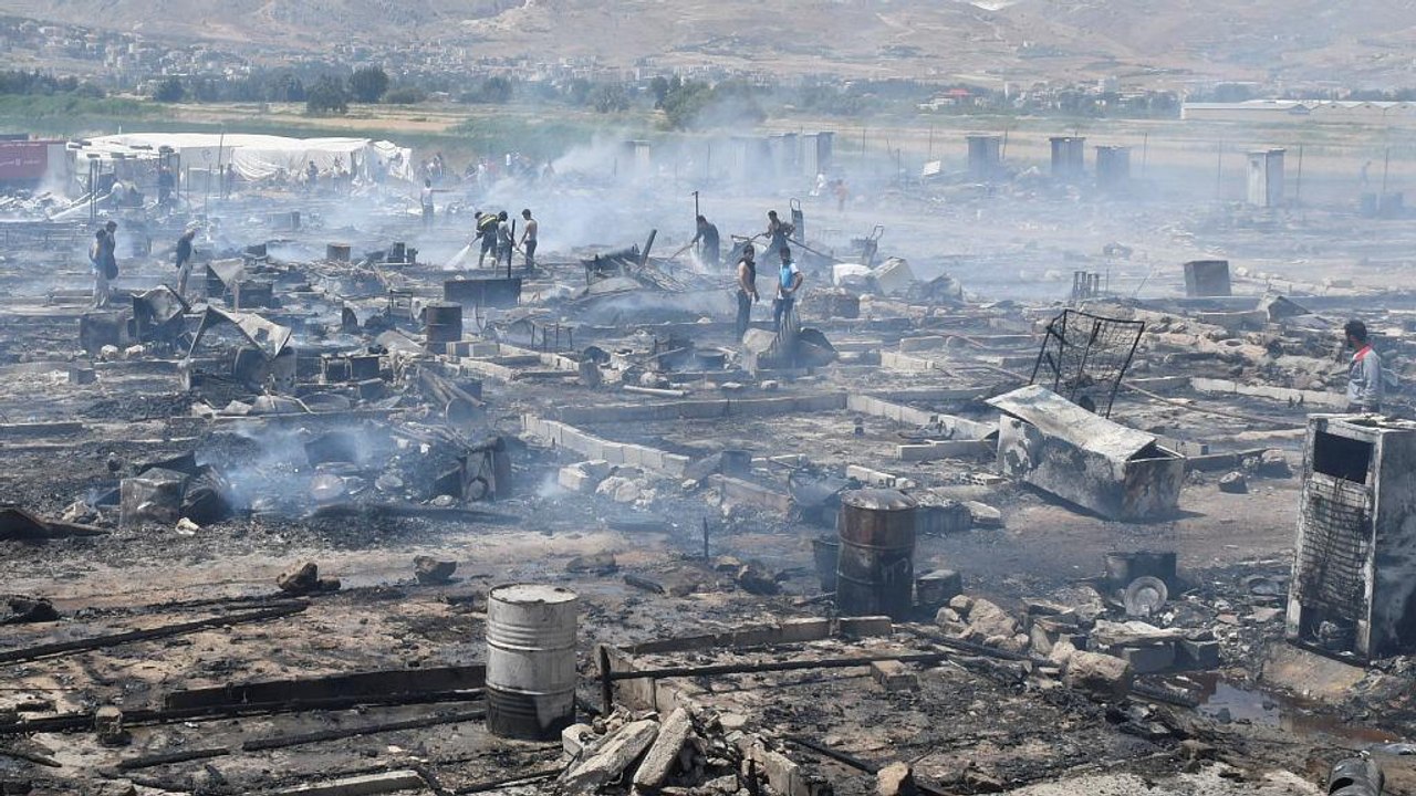 Deadly fire hits Syrian refugee camp in Lebanon