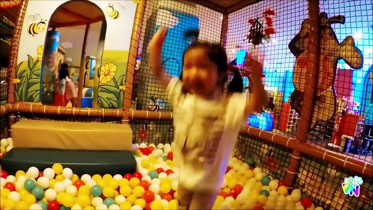 ÔNG GIÀ NOEL VUI TÍNH, VUI GIÁNG SINH CÙNG ÔNG GIÀ NOEL VUI TÍNH - NHẠC THIẾU NHI VUI NHỘN HAY NHẤT