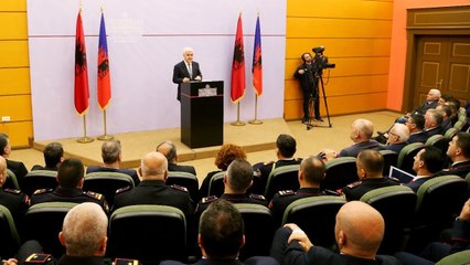 Report TV - Prezantohet ministri i ri, Xhafaj: Duhet "Vetting" dhe për policët