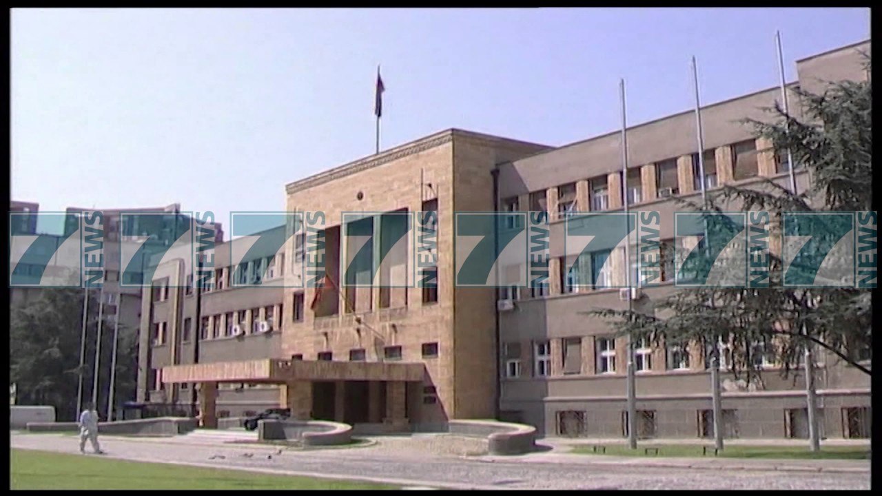 GRUEVSKI AKUZA TE RENDA PER SHQIPTARET DHE ZORAN ZAEVIN - News, Lajme - Kanali 8