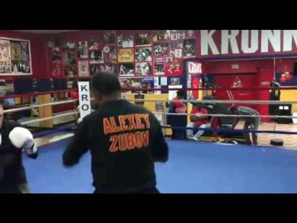 Nikolay Potapov training at Kronk Boxing Gym Salita Promotions - EsNews Boxing