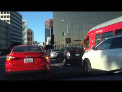 boxing fan and comedian russell peters doing it big Esnews