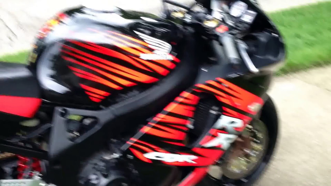 MINT 1998 Honda CBR 900RR with Erion racing motor, 4200 miles