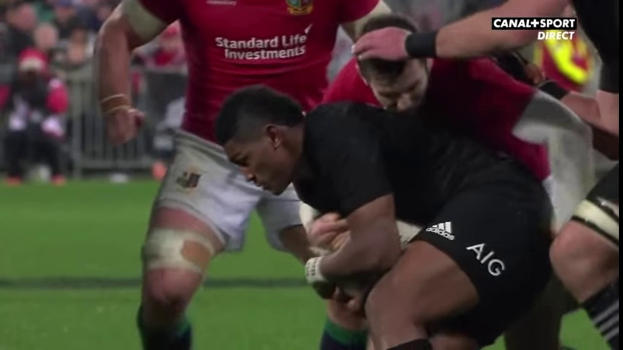 Sean O'Brien gives an arm shot that puts Waisake Naholo K.O