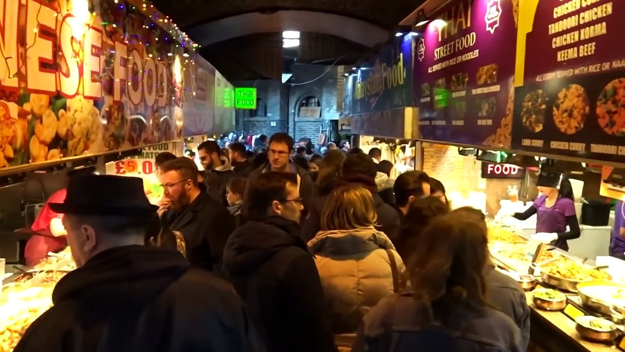 London Street Food  Freshly made Smoothie + Sweet Pancakes at  Kitty's Sweet Treats  Camden Market.
