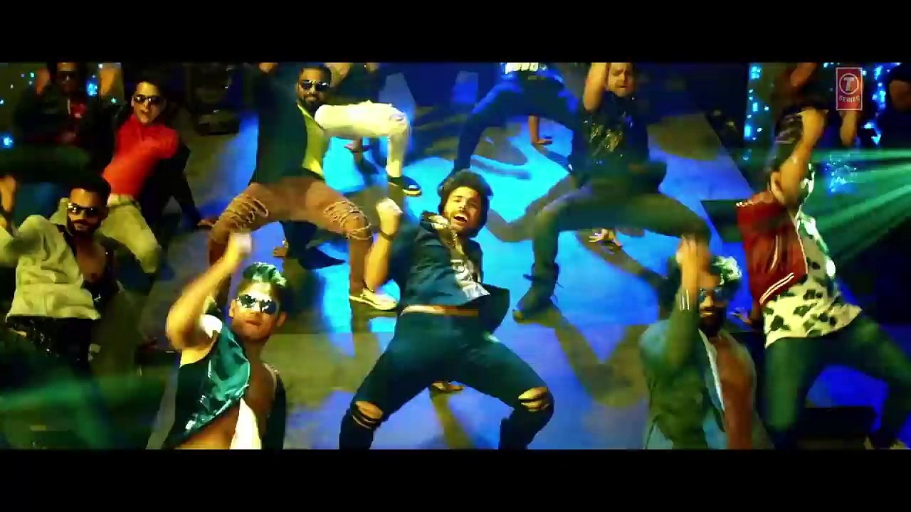 Cheez Badi Video Song  Machine  Udit Narayan song & Neha Kakkar 2017