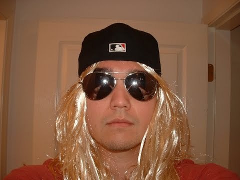 Man Takes a Picture of His Face Every Day for 10 Years