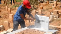 Suruç'ta Terörist Mezarlarındaki Örgüt Simgeleri Silindi