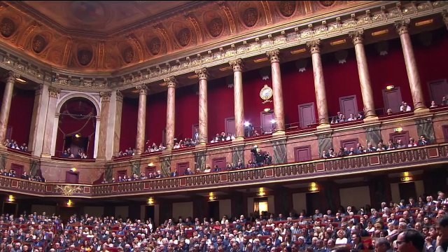 Emmanuel Macron au Congrès : la France doit se libérer des forces de l'aliénation