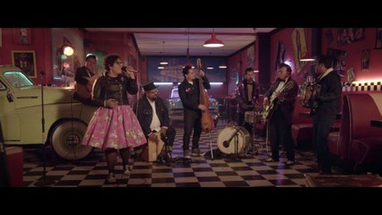 La Santa Cecilia - México Americano (En Vivo Desde La Ciudad De México, 2017)