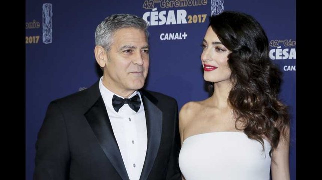 George et Amal Clooney amoureux, ils renouvellent leurs vœux de mariage