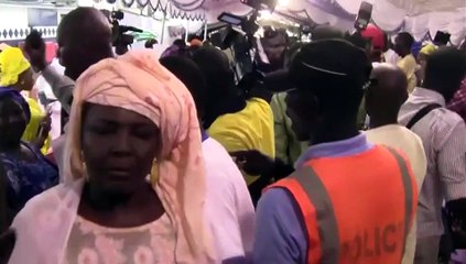 Caméra de As - Remise de don a la maternité de DIAL BASS - L' ARRIVEE DE DIOUMA D. DIAKHATÉ