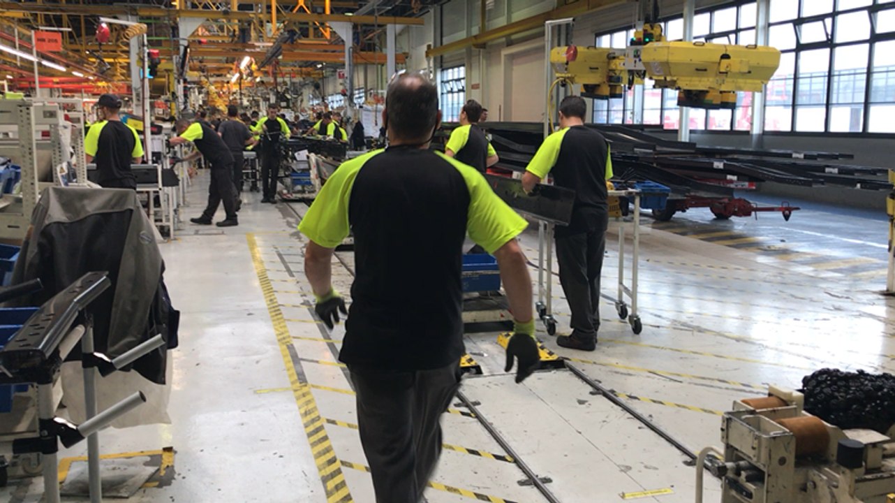 Comment Renault Trucks fabrique ses camions ? Étape 3 : le montage
