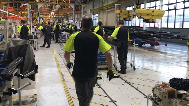 Comment Renault Trucks fabrique ses camions ? Étape 3 : le montage