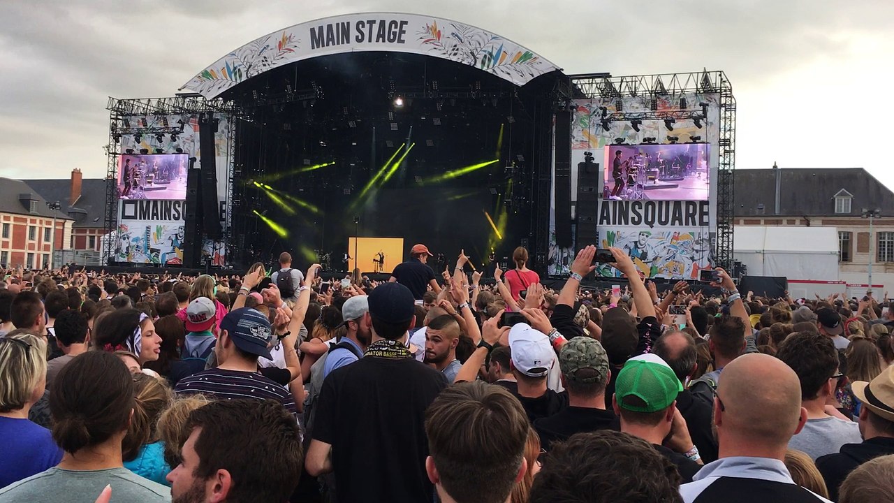 Jain @ Main Square 2017 Come