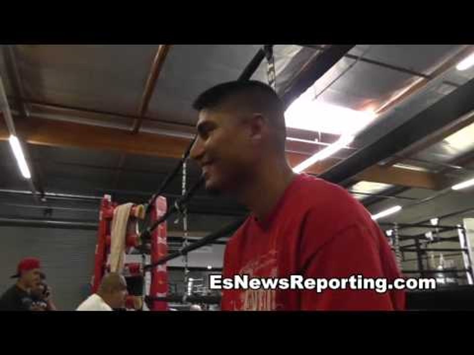mikey garcia and saul rodriguez in camp before sparring - EsNews Boxing