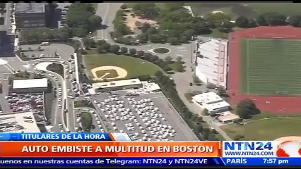 Video herunterladen: Al menos nueve heridos tras embestida de vehículo a un grupo de peatones cerca del Aeropuerto Internacional de Boston