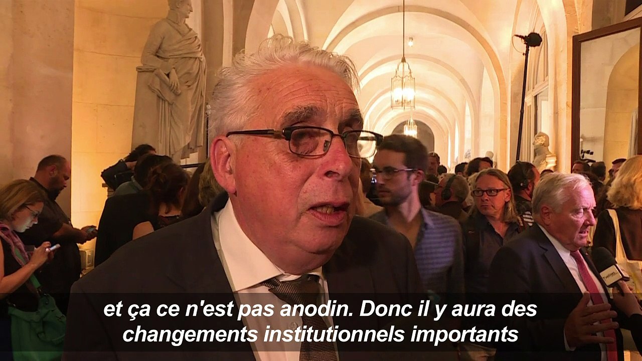 Congrès: Marine Le Pen dénonce le "flou" de Macron
