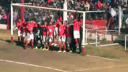 Dyballa contra barreira com mais de 15 jogadores veja o que ele fez