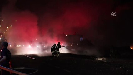 Dozer Yüklü Tır Ile Yakıt Tankerinin Çarpışması Sonucu Patlama Meydana Geldi