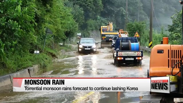 Torrential monsoon rains forecast to continue lashing Korea while Jeju braces for typhoon