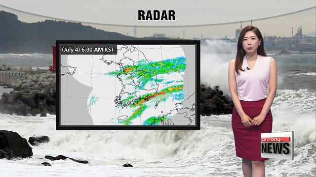 Heavy rain to taper off while typhoon advisory is in place for southern coastal regions